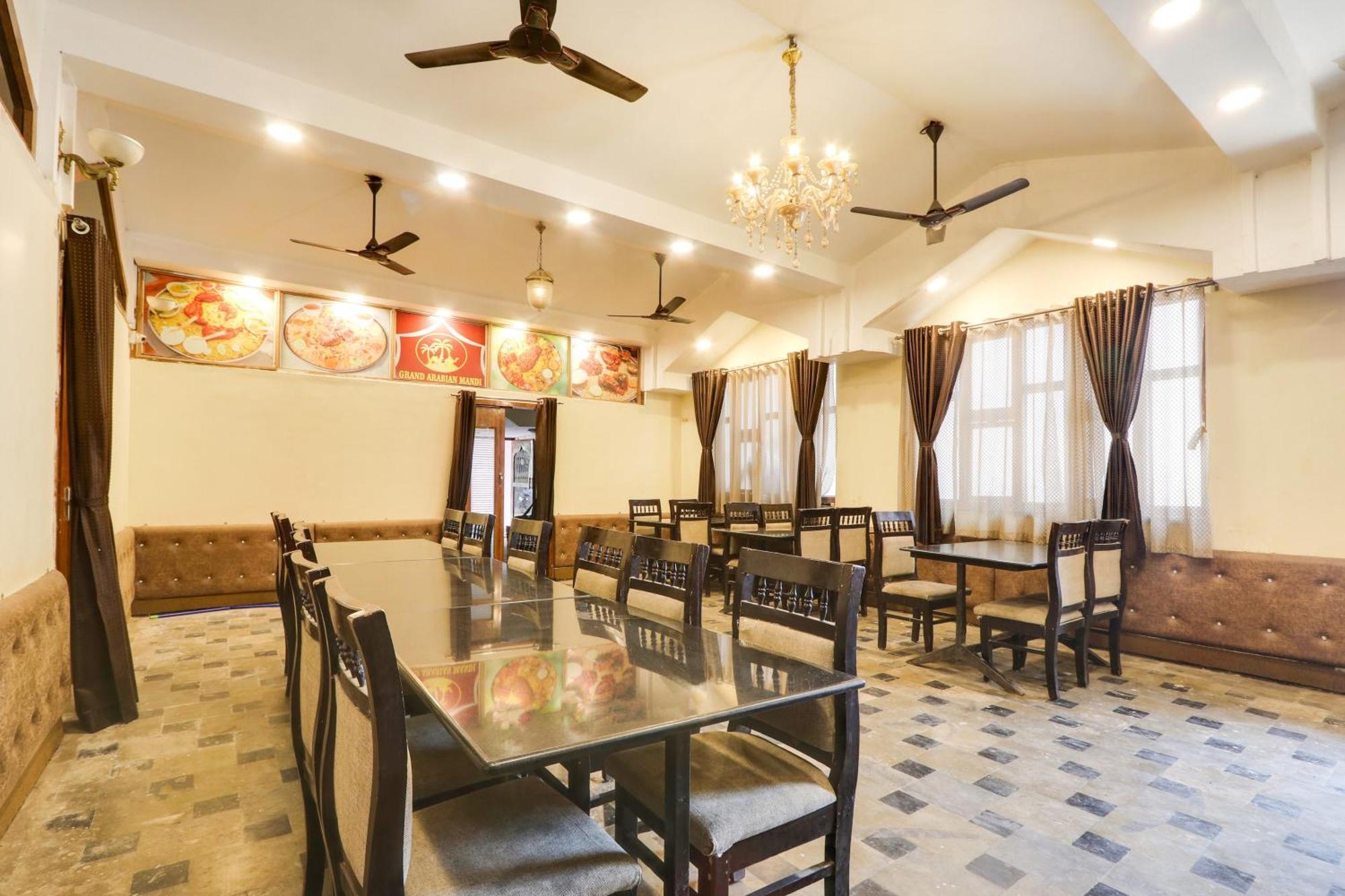Hotel O Grand Hotel And Lodge Sangareddy Exterior foto