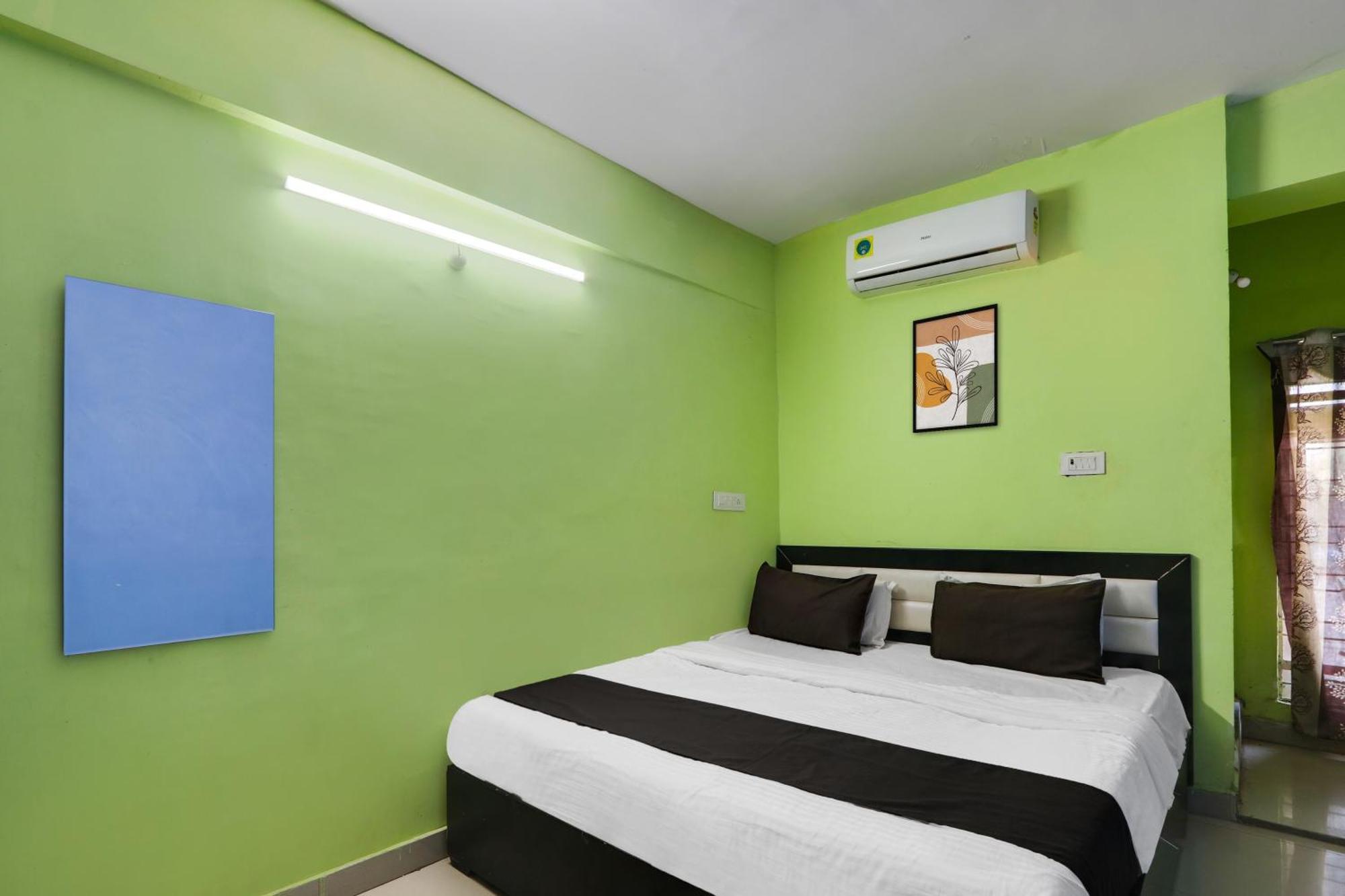 Hotel O Grand Hotel And Lodge Sangareddy Exterior foto